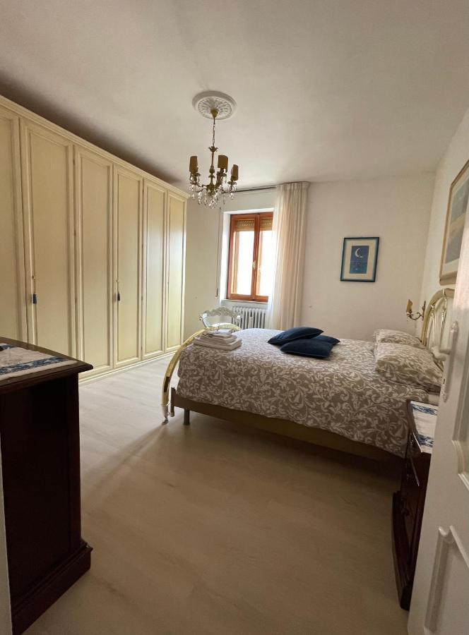 Ferienwohnung La Signora Dei Fiori Gubbio Exterior foto